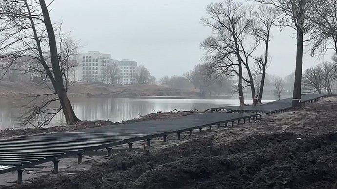 Вячеслав Гладков проверил ход обустройства набережной «Берега» в Белгороде