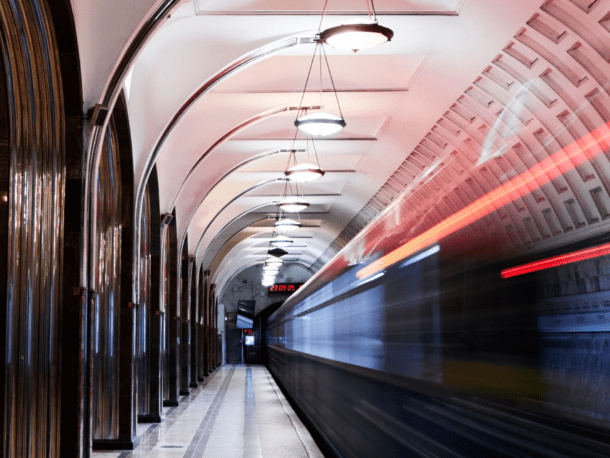 Экспериментальная эксплуатация беспилотных поездов метро в Москве запланирована на 2025 год