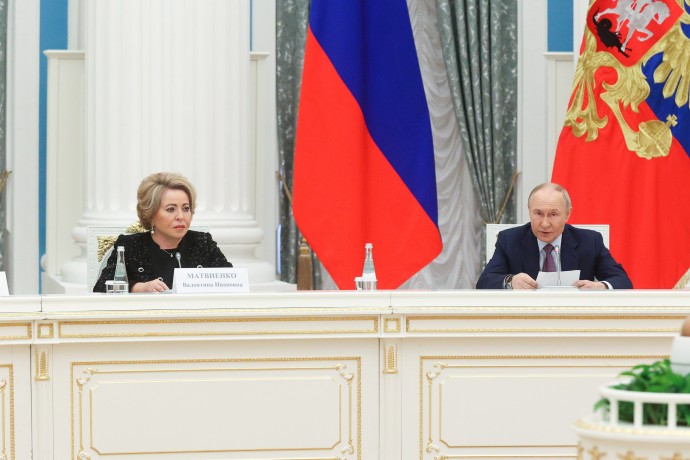 Путин поддержал предложение Матвиенко о развитии системы яслей в РФ