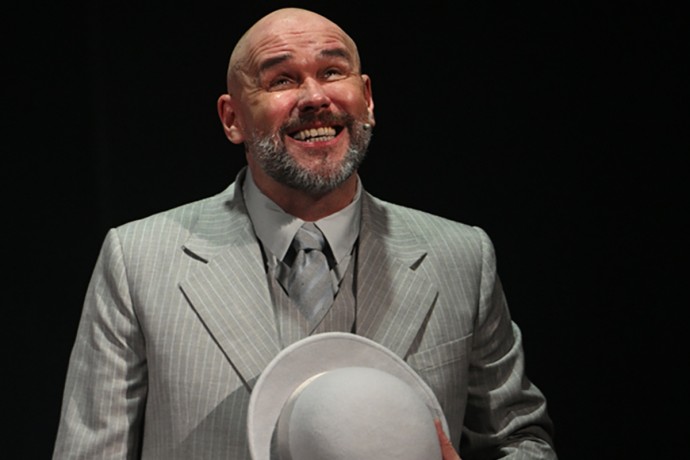 Максим Аверин рассказал о своем отношении к отцовству и творческих планах Максим Аверин рассказал о своем отношении к отцовству и творческих планах