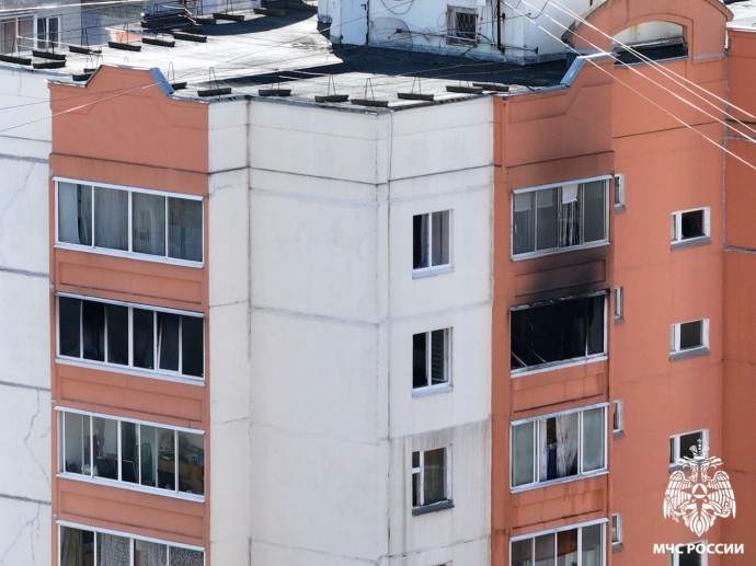 Из пожара в многоэтажке в Ярославле спасли пять человек