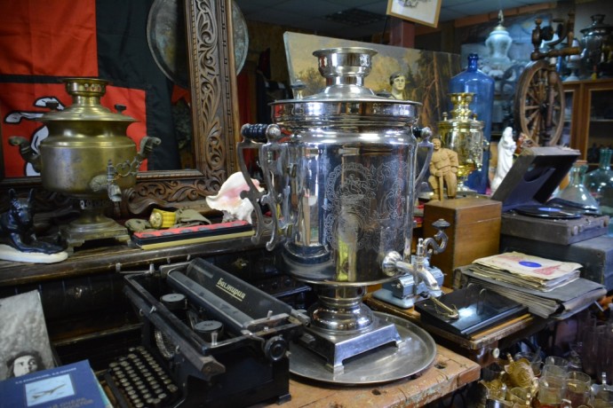 В рамках дела о сносе торгового павильона на «блошином рынке» проведут две экспертизы