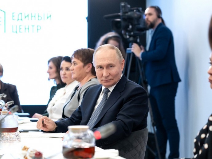 Белгородки встретились с Владимиром Путиным в преддверии Международного женского дня