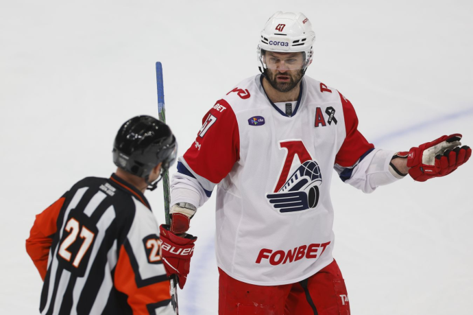 Радулов стал третьим игроком старше 38 лет с хет-триком в КХЛ