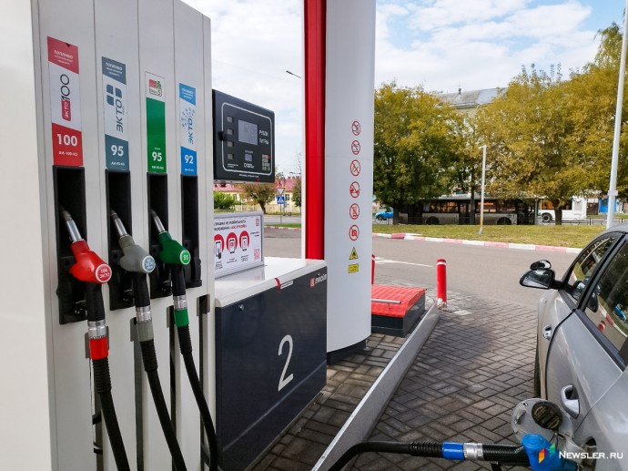 Правительство России обнулило пошлины на импорт бензина и дизтоплива