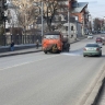 Кировские улицы поливают и пылесосят