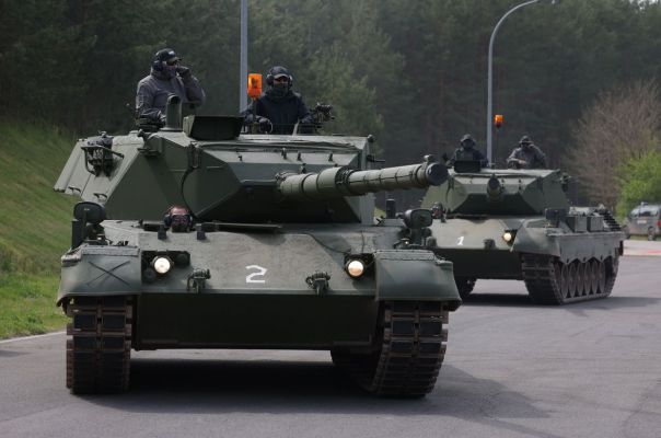 Это часть плана: в Штатах рассказали о 105 танках ФРГ у границ с Россией Это часть плана: в Штатах рассказали о 105 танках ФРГ у границ с Россией
