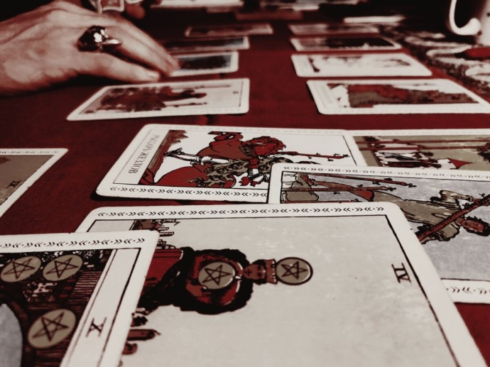 Костромская студентка выкупила свою душу у дьявола за 35 тысяч рублей