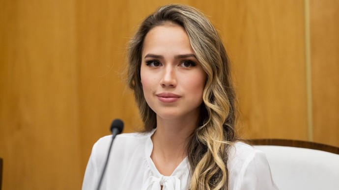 Загитова решила петь: Губерниев поделился советом насчёт будущей карьеры