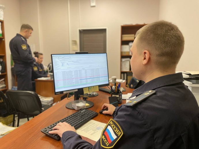 «Я вас распилю»: петербуржец понес наказание за угрозы семейной паре бензопилой