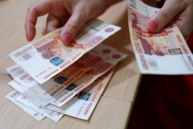 Средняя зарплата вырастет до 133 тыс. рублей в России
