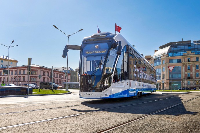 Первая в России трамвайная линия без контактной сети (видеографика)