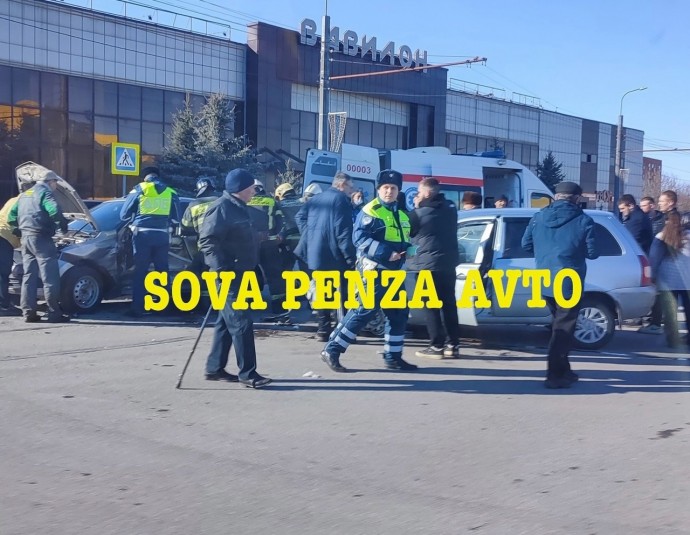 Страшная авария в пензенской Терновке: на месте работали спасатели и врачи