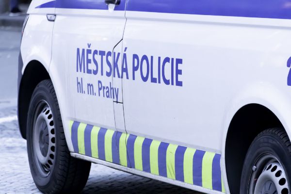 В Праге пропалестинские активисты перекрыли движение трамваев