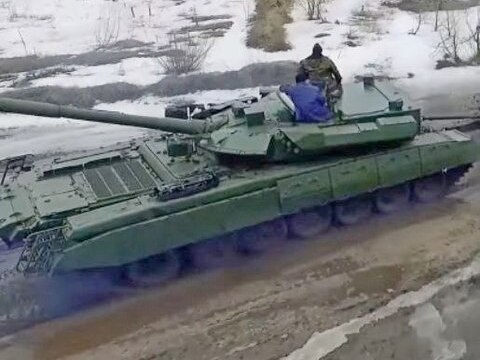 Засветился украинский монстр - Т-72 с отсеком для десанта и 120-мм пушкой