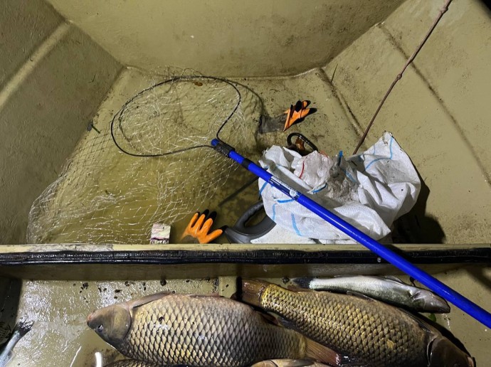 Под Астраханью два рыбака попались с запрещенными электроудочками Под Астраханью два рыбака попались с запрещенными электроудочками