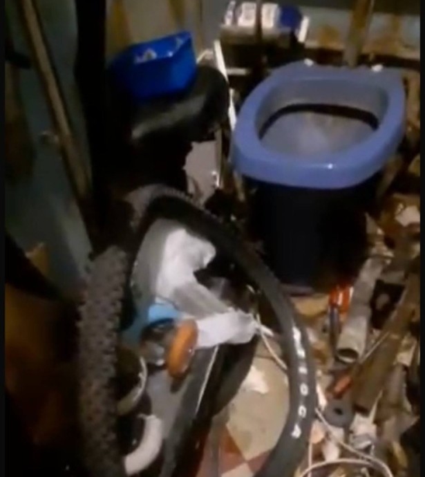 Рассадник клопов и тараканов: жильцы уфимской многоэтажки просят защиты от опасного соседа