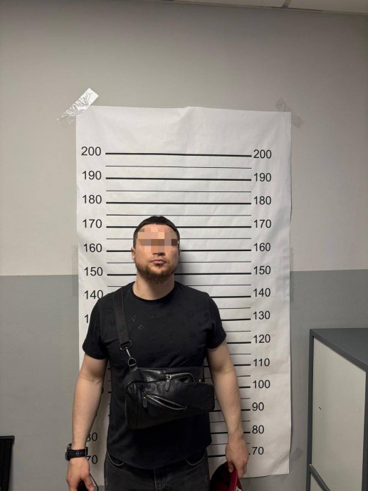 В Петербурге инспекторы ДПС задержали мужчину, который был объявлен в розыск