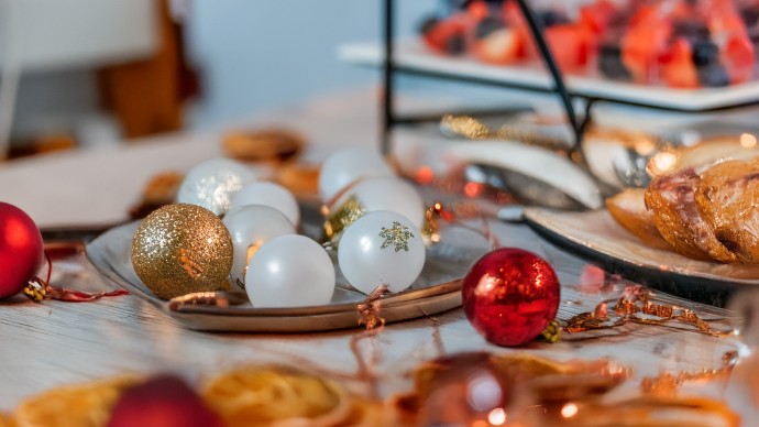 Эксперт по этикету объяснила, когда уместно начинать поздравлять с наступающим Новым годом