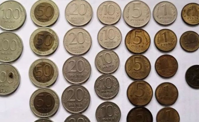 Житель Камчатки продает коллекцию редких монет и купюр за 10 миллионов рублей Житель Камчатки продает коллекцию редких монет и купюр за 10 миллионов рублей