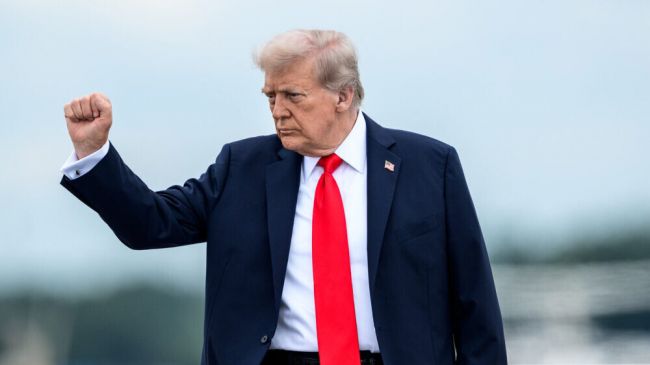 Личный врач Трампа заявил об отличном здоровье президента США Личный врач Трампа заявил об отличном здоровье президента США