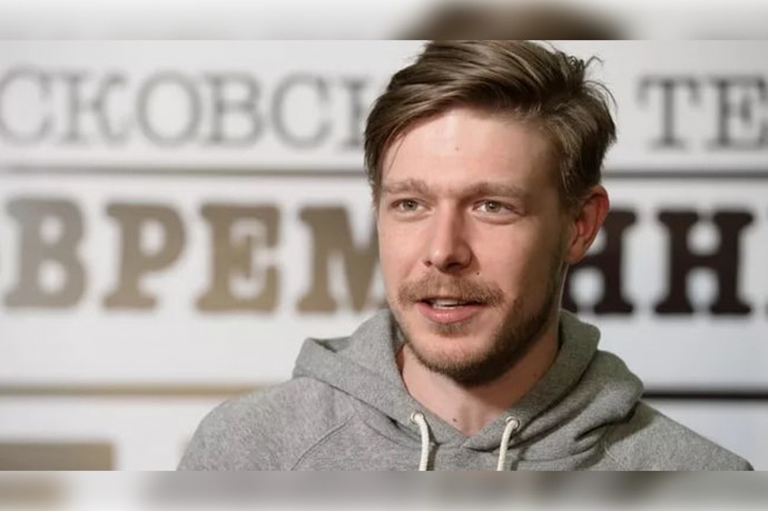Сын Ефремова отреагировал на новость об условном освобождении отца