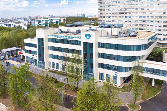 От больничных корпусов до детских площадок: какие территории благоустраивают в Москве по городской программе