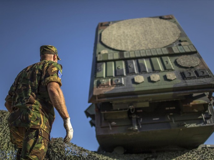 Гиганты из картона: какой секрет кроется за военной мощью арабских стран Гиганты из картона: какой секрет кроется за военной мощью арабских стран