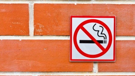 В России предложили увеличить штрафы за курение на рабочем месте