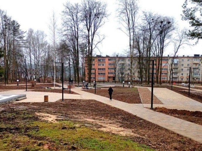 Юбилейная и Преображенская площади Данилова становятся комфортнее благодаря нацпроекту Юбилейная и Преображенская площади Данилова становятся комфортнее благодаря нацпроекту