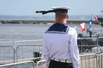 Выдуманная дочь обошлась российскому моряку почти в миллион рублей