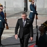 Фицо назвал детской шуткой попытки стран ЕС помешать его визиту в Россию