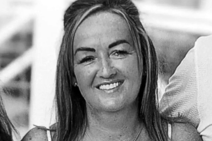 В Ирландии женщина, принимавшая ванну с телефоном, погибла от удара током