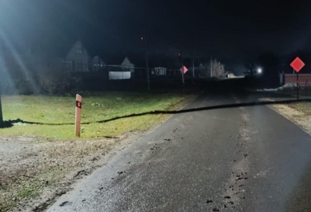 В с. Мордовские Парки водитель "Лады Приоры" погиб, наехав на кирпичный амбар В с. Мордовские Парки водитель "Лады Приоры" погиб, наехав на кирпичный амбар