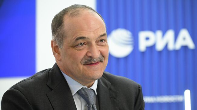 Болельщики ждут от махачкалинского "Динамо" рывка в РПЛ, заявил Меликов