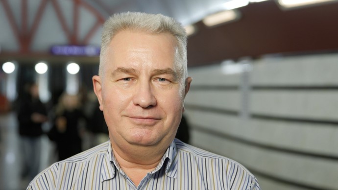 Курьер Игорь Забарный: В метро я провожу большую часть своей жизни Курьер Игорь Забарный: В метро я провожу большую часть своей жизни