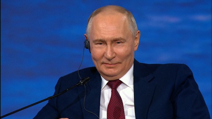 «Спасибо за привет из Вашингтона»: Владимир Путин поблагодарил Родни Мимс Кука за добрые слова о Петербурге «Спасибо за привет из Вашингтона»: Владимир Путин поблагодарил Родни Мимс Кука за добрые слова о Петербурге