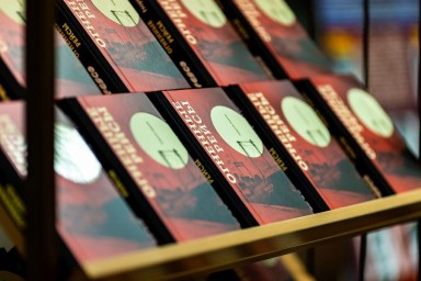 FESCO передала в школы Приморья почти 500 экземпляров книги «Огненные рейсы»