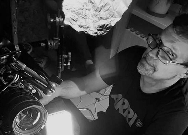 РЕН ТВ: в Москве убит режиссёр и кинооператор Сергей Политик РЕН ТВ: в Москве убит режиссёр и кинооператор Сергей Политик