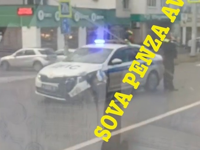 На улице Пушкина в Пензе разбилась машина ДПС На улице Пушкина в Пензе разбилась машина ДПС