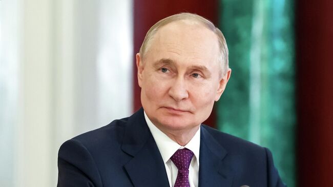 Путин попросил Москалькову продолжать поиск пропавших без вести