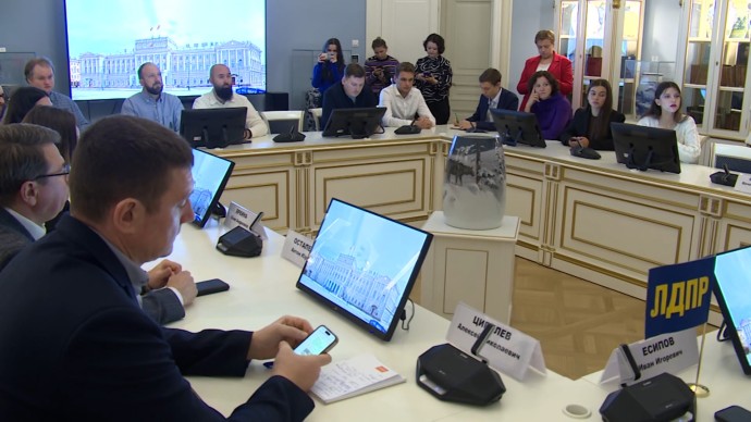 В Петербурге обсудили, как изменится карта выборов после обновления границ одномандатных округов