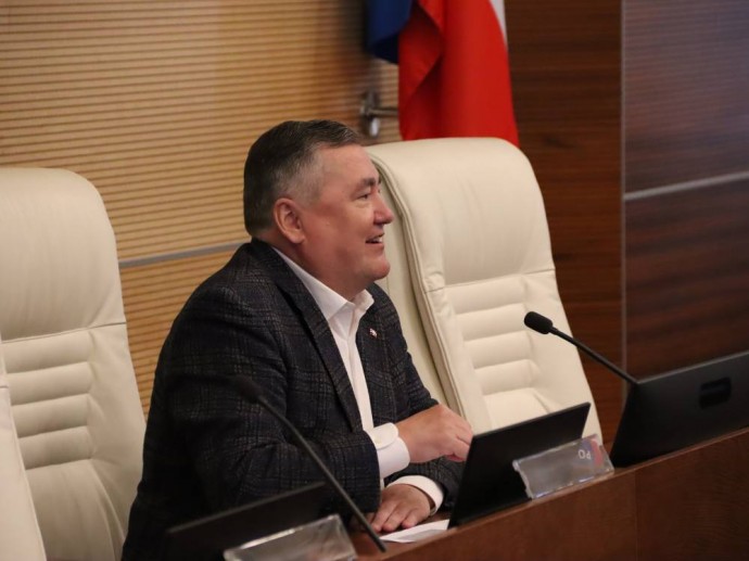 ​Валерий Сухих отметил значимость цифровизации законотворческой работы в современных реалиях