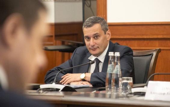Хинштейн поручил разработать закон о квотах на рабочие места для участников СВО в Курской области