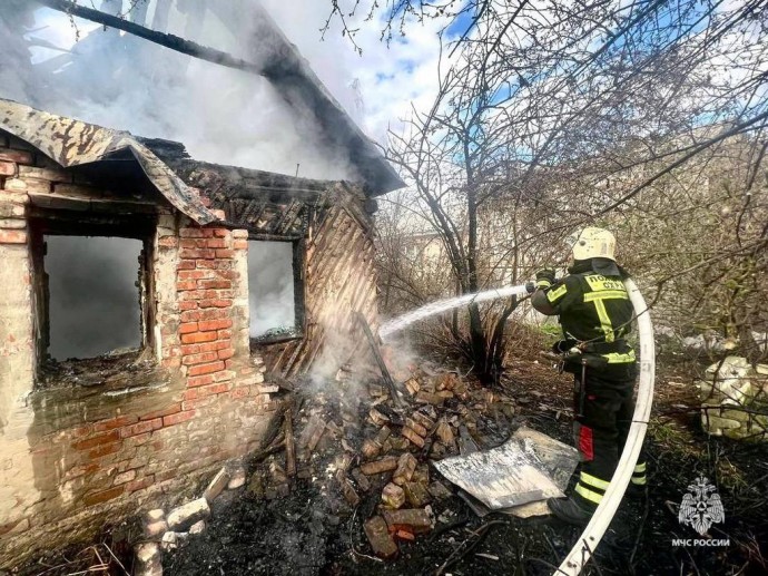 В Белгороде в сгоревшем доме нашли тело мужчины