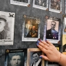 «Стены памяти» разместили на станциях метро «Маяковская» и «Курская»