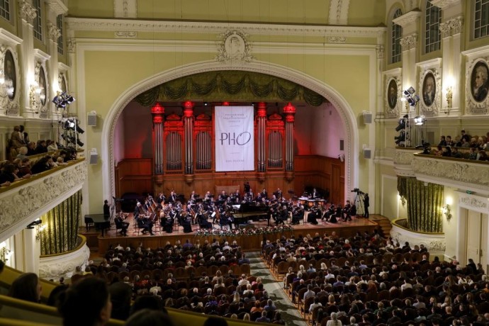 В Большом зале Московской консерватории прошел юбилейный концерт «Российский национальный оркестр 35»