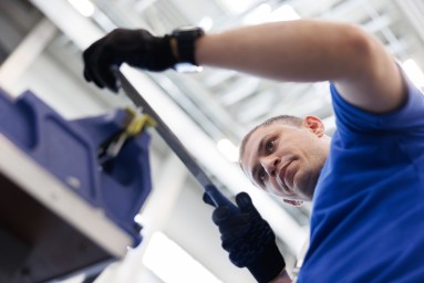 В ХМАО трудоустроены 83% ветеранов СВО