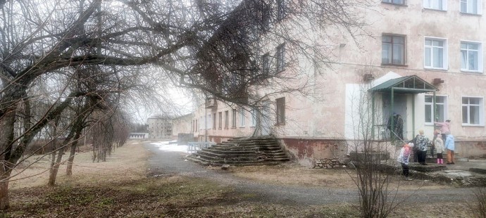 До конца года в школе №73 хотят отремонтировать стену здания