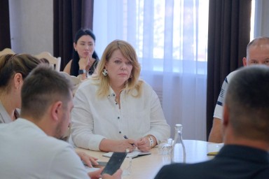 Главы астраханских районов встретились с представителями «ЭкоЦентра»